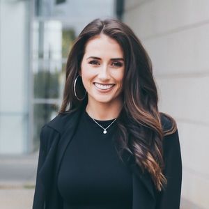 Meet your Posher, Regan